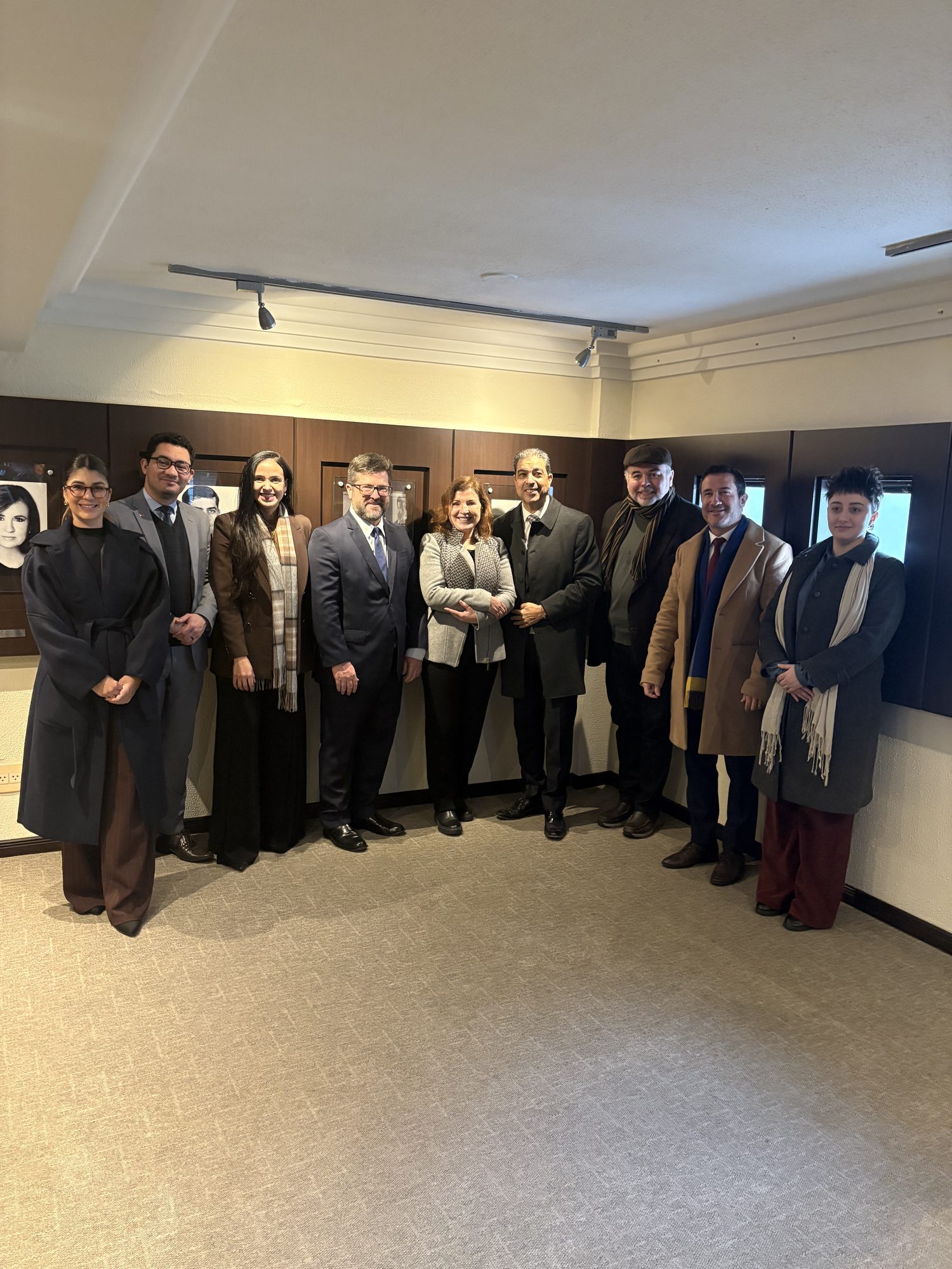 Convidados reunidos na cerimônia de homenagem na Galeria dos Procuradores-Chefes